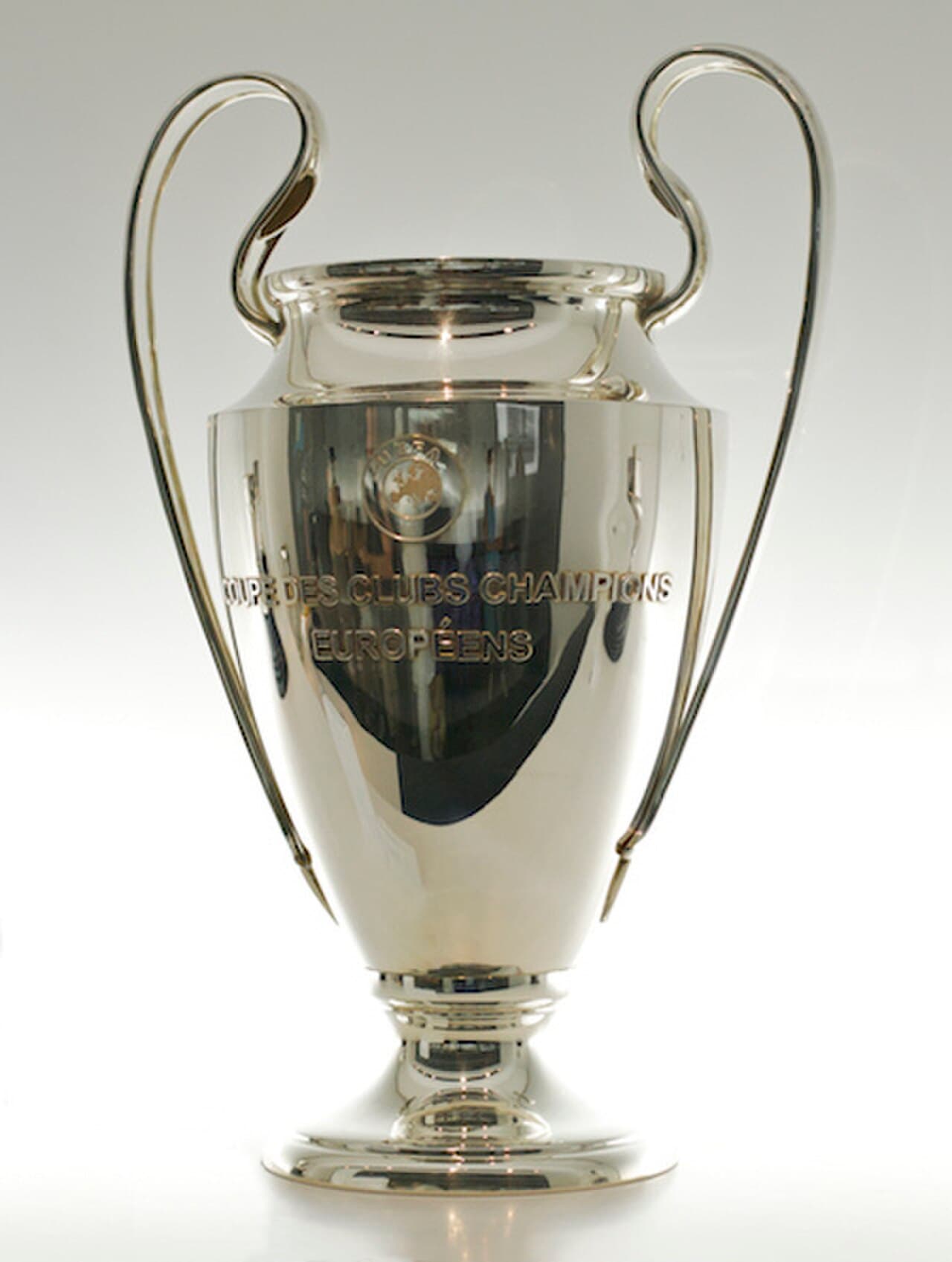 Tổng quan thể thao cuối tuần 25-26/4: EPL, La Liga, Serie A, V-League