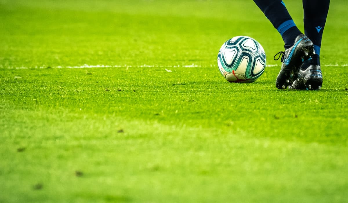 Hành Trình CAHN Vô Địch V-League 2025-26: Từ Vòng 1 Đến Đêm Lịch Sử Tại Hàng Đẫy