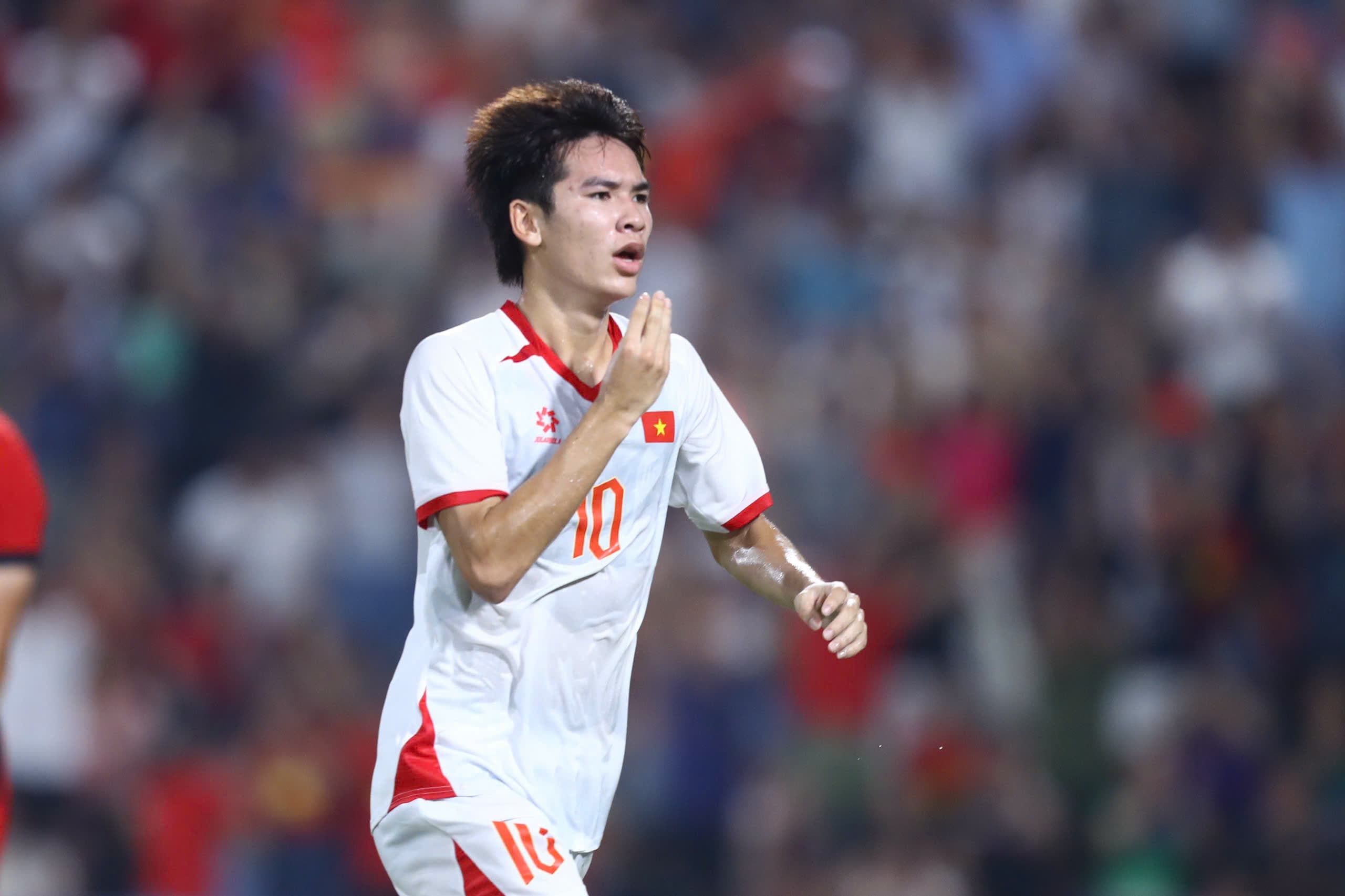 Tài năng trẻ V-League 2025/26 trước vòng 20: Cầu thủ U23 nào đáng theo dõi?