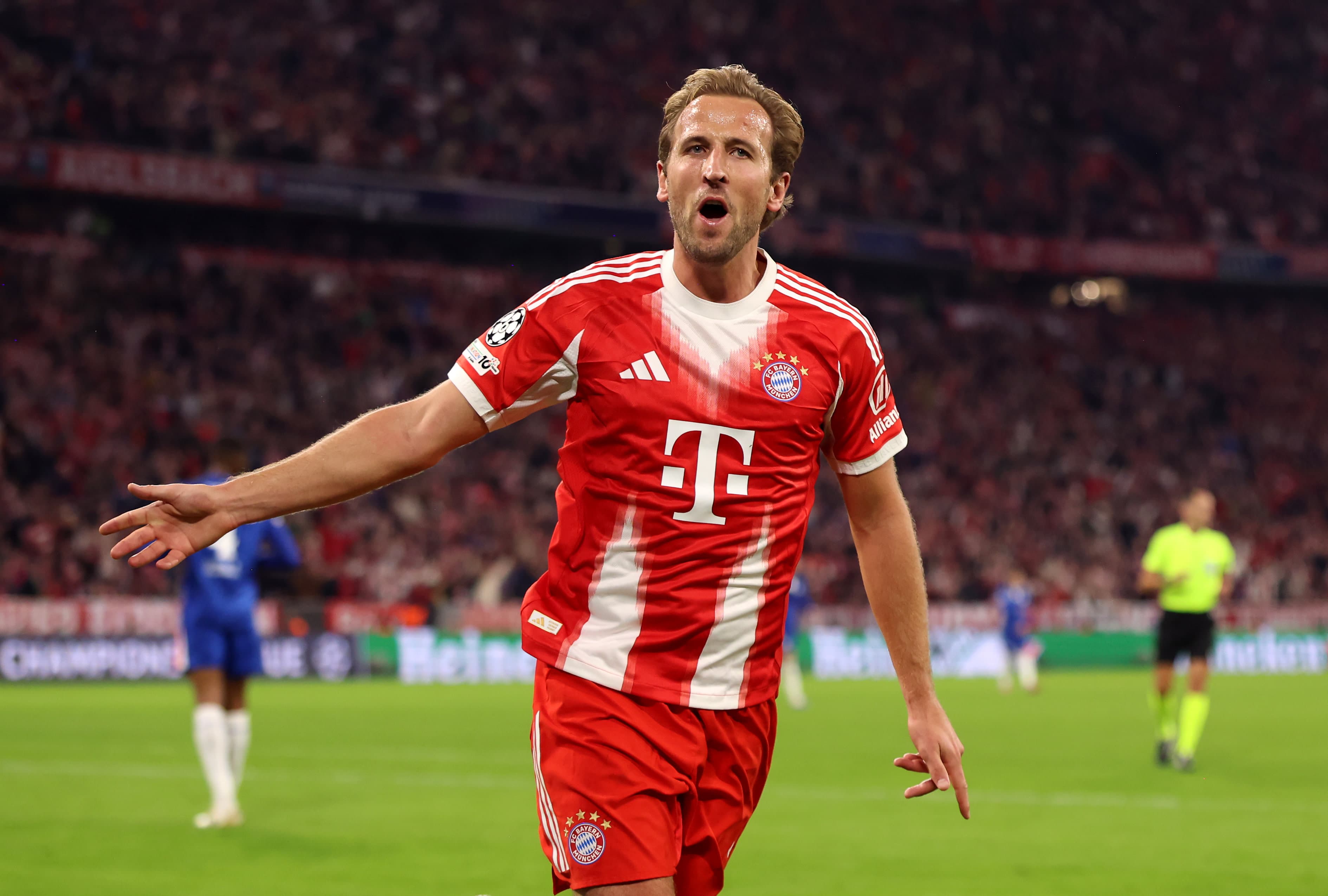 Bán kết Champions League: PSG vs Bayern Munich và bài toán Vincent Kompany không thể chỉ đạo lượt đi