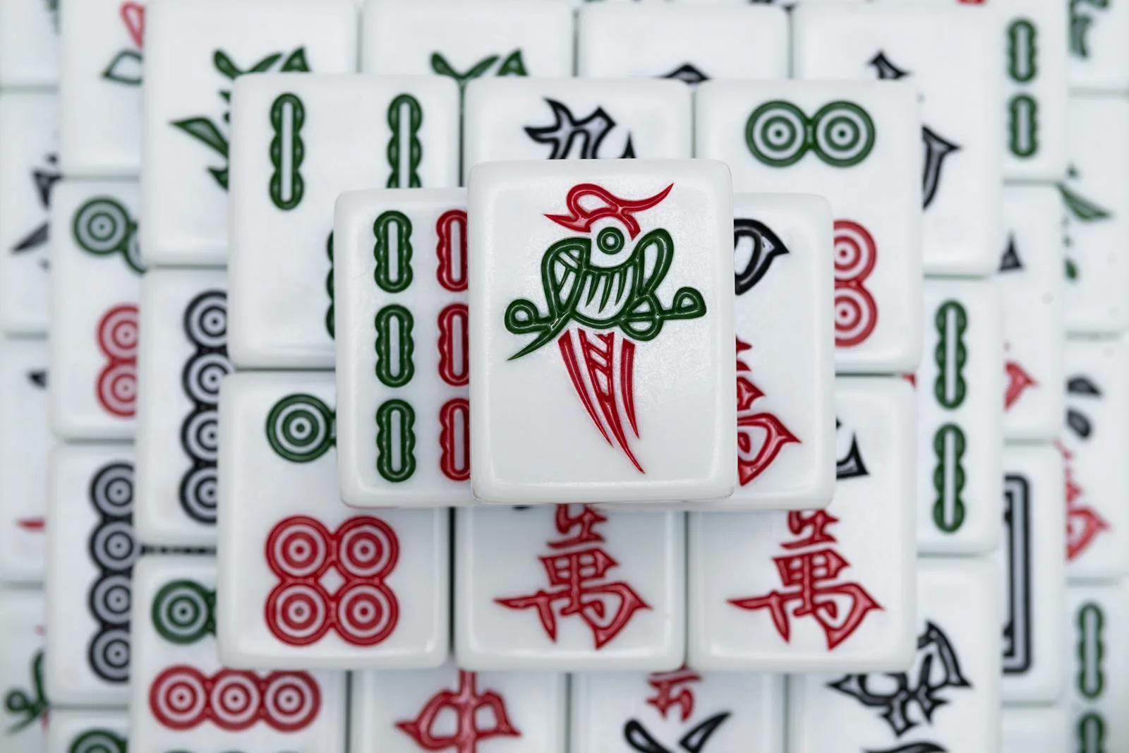 Mahjong Ways 2 (PG Soft) at HOYY — 100,000× ceiling, golden tile cascade thrill PH players keep chasing