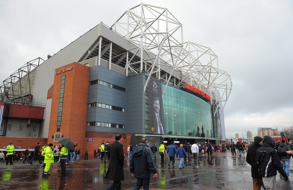 Khán đài East Stand Old Trafford trước trận Man Utd vs Brentford vòng 34 Premier League