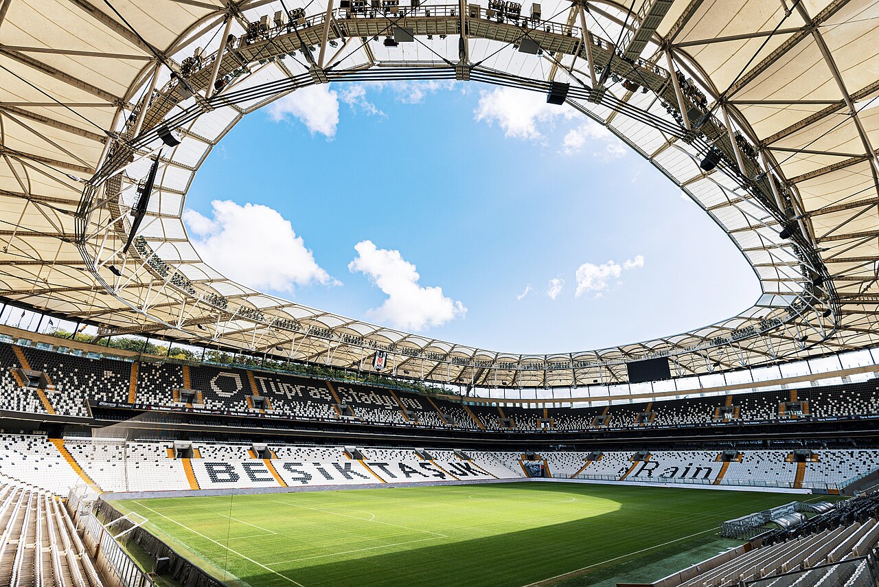 Sân Vodafone Park Istanbul - địa điểm chung kết Europa League 2026 ngày 20/5