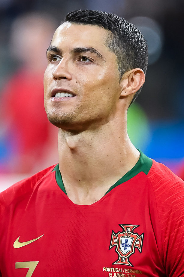 Cristiano Ronaldo cán mốc 100 bàn Saudi Pro League trong màu áo Al Nassr mùa 2025/26